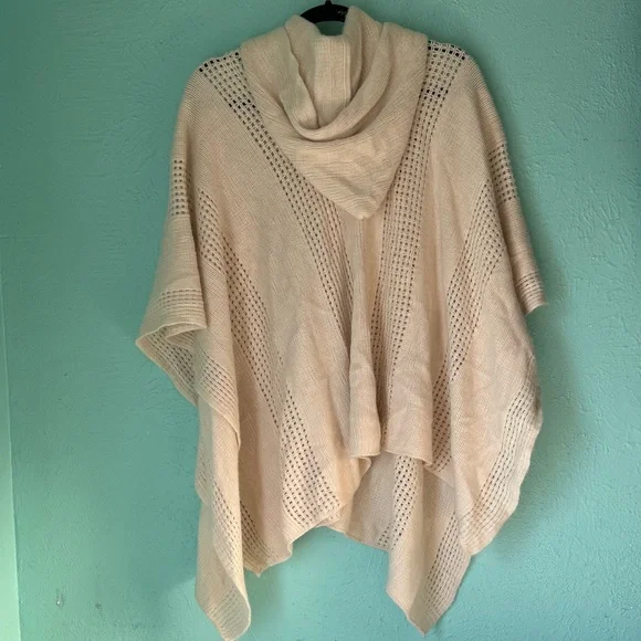 OSFA Anthropologie Sleeping On Snow Hooded Knit Cape Shrug Poncho Sweater - Picture 8 of 8